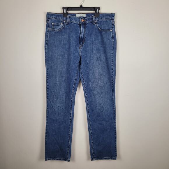 Levi’s Women’s 505 Regular Straight Leg Blue Jeans Size 16 VGUC - Picture 1 of 4